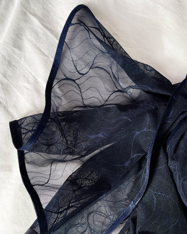 شال طرحدار سرمه ای